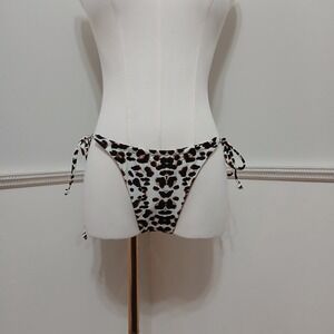 Leopard Print Side Tie Bikini Bottoms Ruched Back Medium NEW